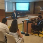 El alcalde se reúne con comercios y empresas de la avenida Isaac Peral
