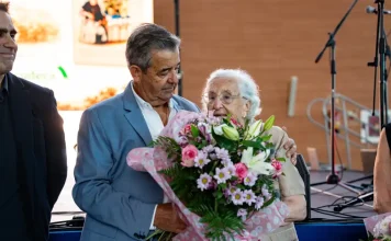 El Peñón y Molina recuperan su memoria en un libro que reúne historias, testimonios y recuerdos de sus vecinos El Peñón y Molina recuperan su memoria en un libro que reúne historias, testimonios y recuerdos de sus vecinos