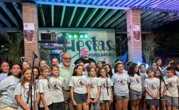 Retamar inicia sus fiestas con música, convivencia y la elección de la Reina Mayor
