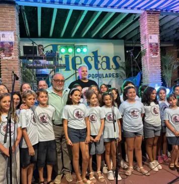 Retamar inicia sus fiestas con música, convivencia y la elección de la Reina Mayor