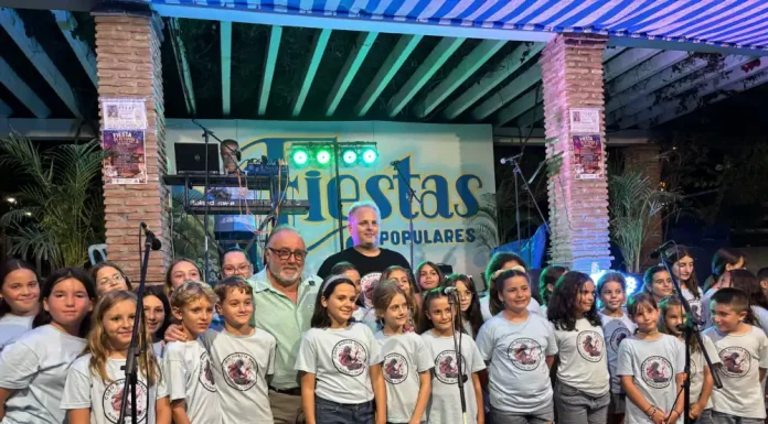 Retamar inicia sus fiestas con música, convivencia y la elección de la Reina Mayor Retamar inicia sus fiestas con música, convivencia y la elección de la Reina Mayor