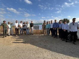 El alcalde y la delegada de Aguas de la Junta se reúnen con agricultores en Zapata El alcalde y la delegada de Aguas de la Junta se reúnen con agricultores en Zapata
