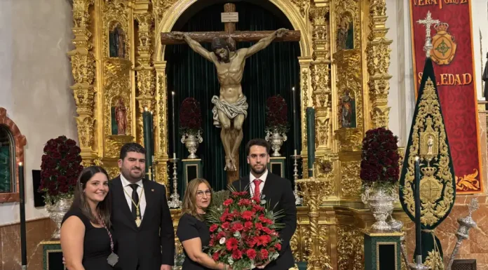 Los Verdes celebran la festividad de la Exaltación de la Cruz con una solemne misa Los Verdes celebran la festividad de la Exaltación de la Cruz con una solemne misa