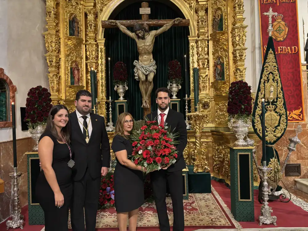 Los Verdes celebran la festividad de la Exaltación de la Cruz con una solemne misa