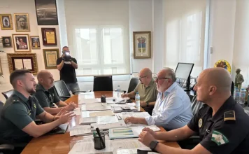 El alcalde de Alhaurín de la Torre se reúne con la Guardia Civil 