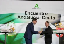 Moreno traslada a Vivas el apoyo político y humano de Andalucía: «No vamos a soltar la mano a Ceuta»