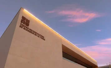 El nuevo Teatro Metropolitano entra en su recta final con las pruebas de iluminación