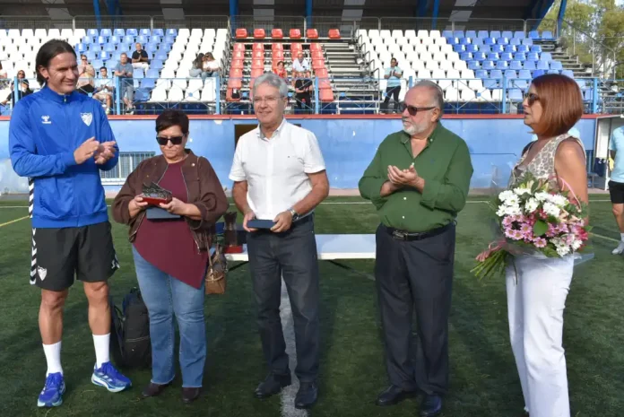 El fútbol de Málaga recuerda a Cristóbal Rueda con un emotivo triangular en Alhaurín de la Torre El fútbol de Málaga recuerda a Cristóbal Rueda con un emotivo triangular en Alhaurín de la Torre