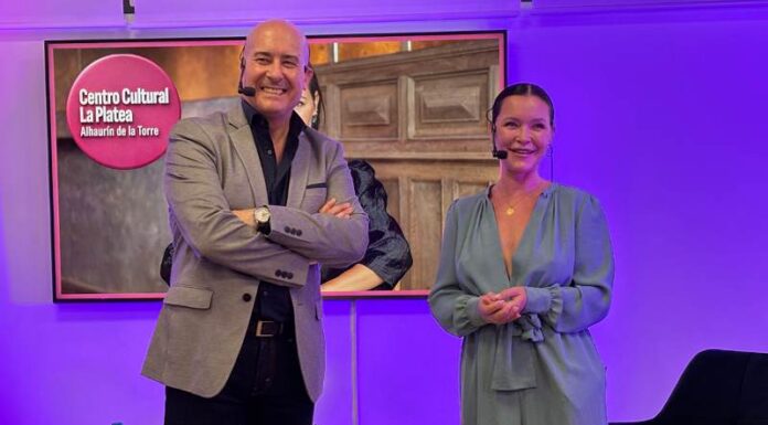 La actriz María Esteve abre con éxito la nueva temporada del Ciclo de Charlas de La Platea