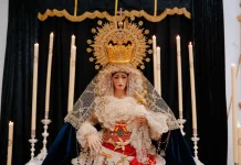 María Santísima de la Amargura protagoniza su solemne besamanos en la iglesia