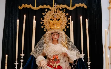 María Santísima de la Amargura protagoniza su solemne besamanos en la iglesia María Santísima de la Amargura protagoniza su solemne besamanos en la iglesia