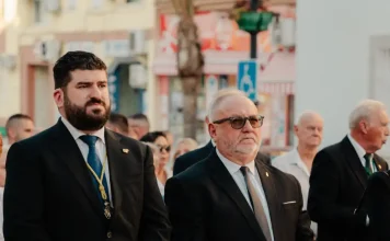 Nuestra Señora de la Soledad regresa a su sede canónica con un rosario vespertino