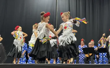 El Festival de Folclore reúne a lo más destacado de la música y la danza española y andina El Festival de Folclore reúne a lo más destacado de la música y la danza española y andina
