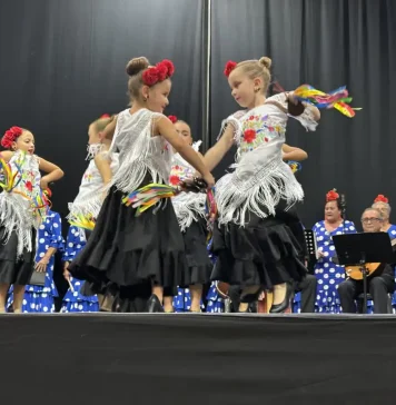 El Festival de Folclore reúne a lo más destacado de la música y la danza española y andina El Festival de Folclore reúne a lo más destacado de la música y la danza española y andina