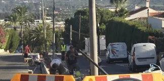 El Ayuntamiento acomete obras de mejora en la calle Río Genil de Los Manantiales   